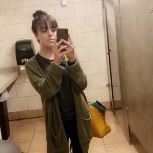 Meet your Posher, Vanessa